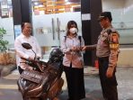 berita 1 berita 1